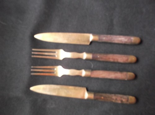 Couteaux fourchettes à - 2,