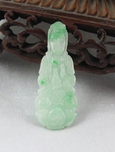 Petit pendentif jade - petit,