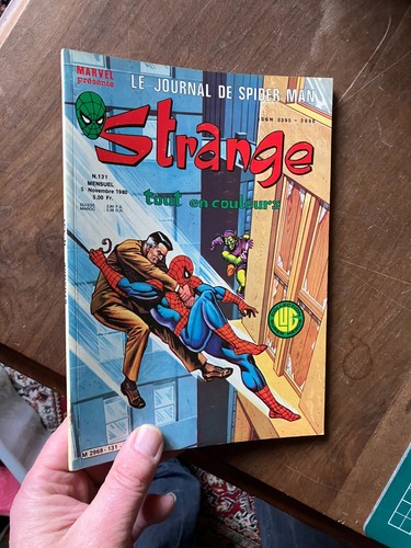 Petit format comics strange - format, bd