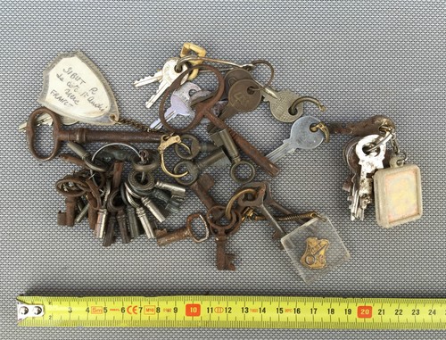 Lot anciennes clés porte - lot, d'anciennes
