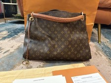 Louis Vuitton Artsy mm
