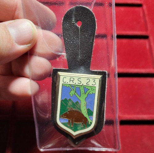 128 pucelle insigne - pucelle, /