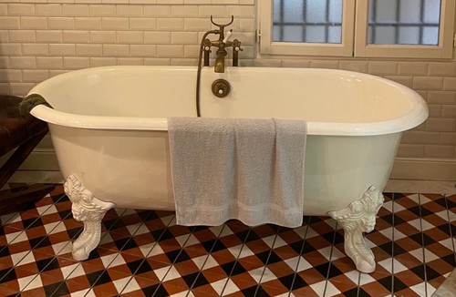 Baignoire pattes lion - de,