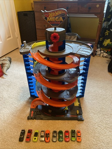 Hot wheels mega garage - wheels,