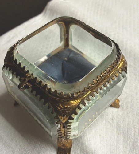 Boîte ancienne verre - ancienne, en