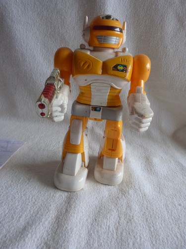 Robot vintage 1992 wang - wang, kwong