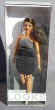 Barbie brune LOOKS DOLLS N°12 CURVY 2021 Mattel HBX95 Made to move NRFB Boite 