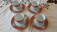 LOT DE 4 TASSES AVEC SOUCOUPE
