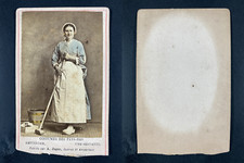 Costumes des Pays-Bas, Servante, Amsterdam Vintage cdv albumen print.