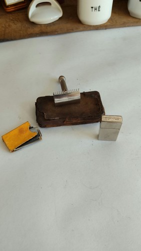 Ancien rasoir militaire khaki - rasoir, "khaki