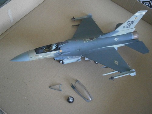 Maquette avion reaction 16 - avion,