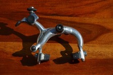 Etrier de freins avant