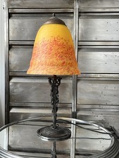 Art Déco Lampe Veilleuse Ancienne Fer Forgé Obus Globe Pâte De Verre 1930