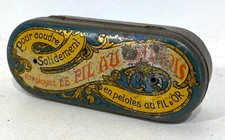 Ancienne Boîte en Tôle pour Bobine de Fil au Chinois Collection Couture Vintage