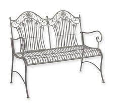 Un banc de jardin en fer -
