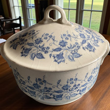 Soupière ancienne faïence