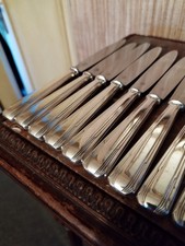 12 Couteaux à Entremets de