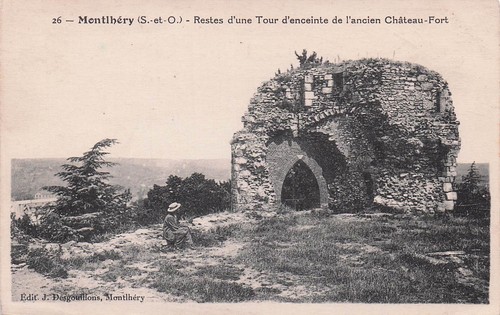 Montlhery tour enceinte - montlhery,