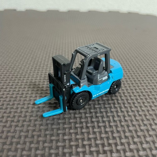 Voiture miniature tomy tomica - voiture,