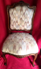 Chaise ancienne décorative