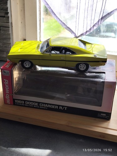 Auto world 1969 dodge - world,