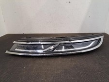 Feu diurne avant gauche