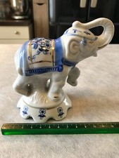 ANCIEN ELEPHANT CERAMIQUE PORCELAINE