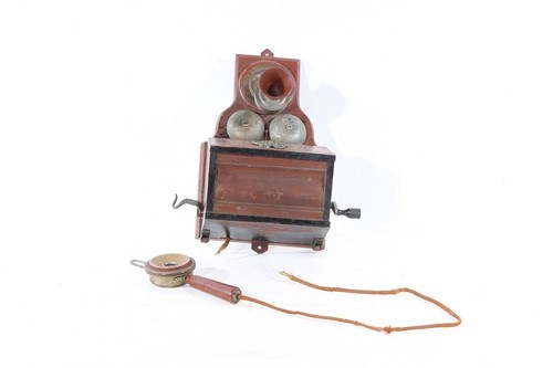 Ancien téléphone bois - téléphone, en