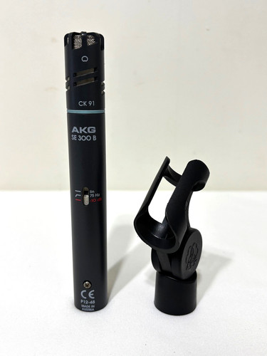 Microphone condensateur akg - à,