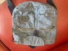 sac à dos kipling, comme neuf , bleu , sans le petit singe