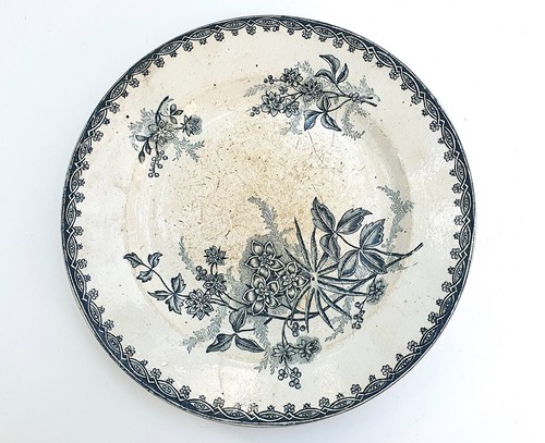 Assiette plate ancienne - assiette,