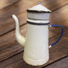 ANCIENNE CAFETIÈRE EN TOLE ÉMAILLÉ IDEAL DÉCO