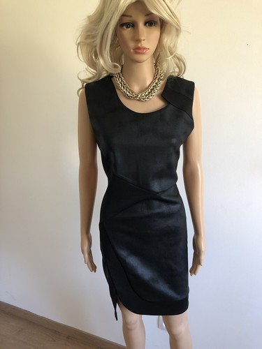 Robe noire neuve sans manches