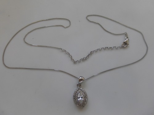 Collier neuf argent rhodié