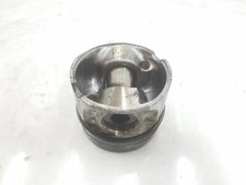 131010R090 piston TOYOTA VERSO