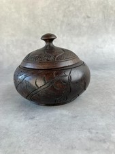 Ancien bol africain en bois sculpté à la main avec couvercle motifs fleurs...