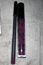 rouge à lèvre lipstick et crayon couleur Kourt K de kylie cosmétics