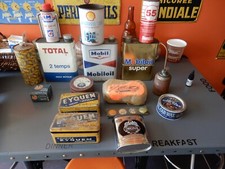 bidon d'huile ancien , automobilia , total , mobil , déco garage , voiture