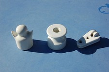 3 ISOLATEURS EN PORCELAINE