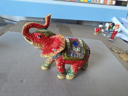 Petit éléphant indien en - Éléphant,