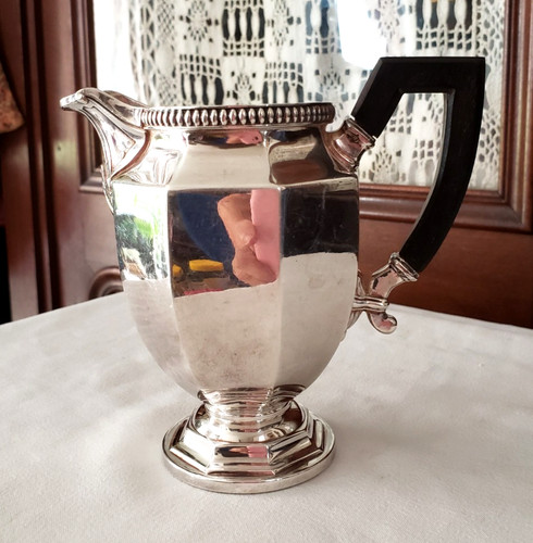 Ancien pot lait - pot, a