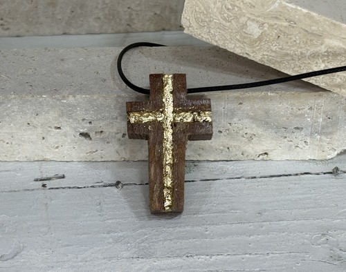 Croix noyer or collier - noyer,