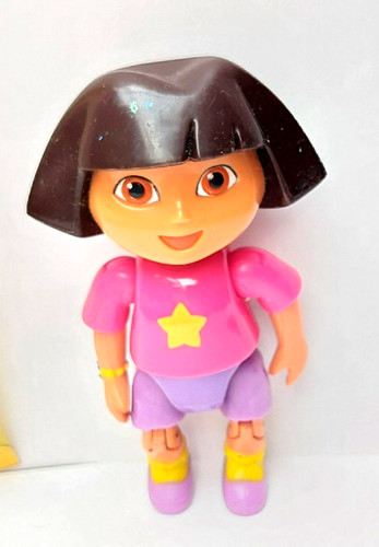 Jouet figurine dora