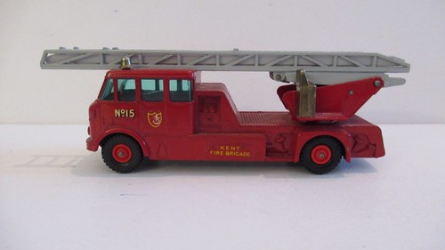 Miniature pompiers matchbox - miniature,