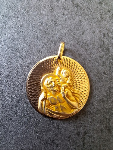 Pendentif plaqué saint - en,
