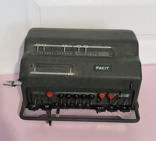 Ancienne machine calculer - ancienne,