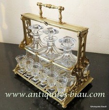 Cave à liqueur Portant Serviteur en Bronze d'époque Napoléon III cristal complet