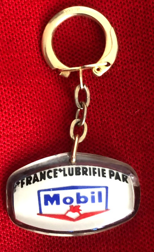 Rare mobil keychain lubricates - mobil,