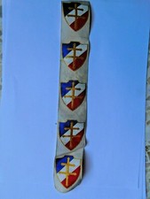 LOT 5 INSIGNES TISSU