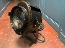 Ancien projecteur théâtre Cremer 1000w lentille fresnel